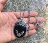 'The Vampire' Necklace